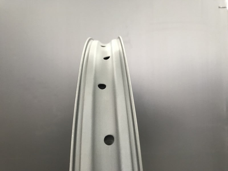GLcomponents カーボンリム C50 27.5+ – OVERRIDES